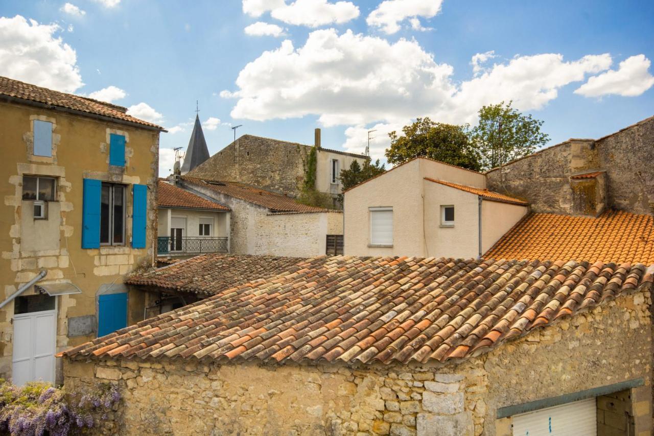 Cit'Hotel Le Commerce Saujon Bagian luar foto