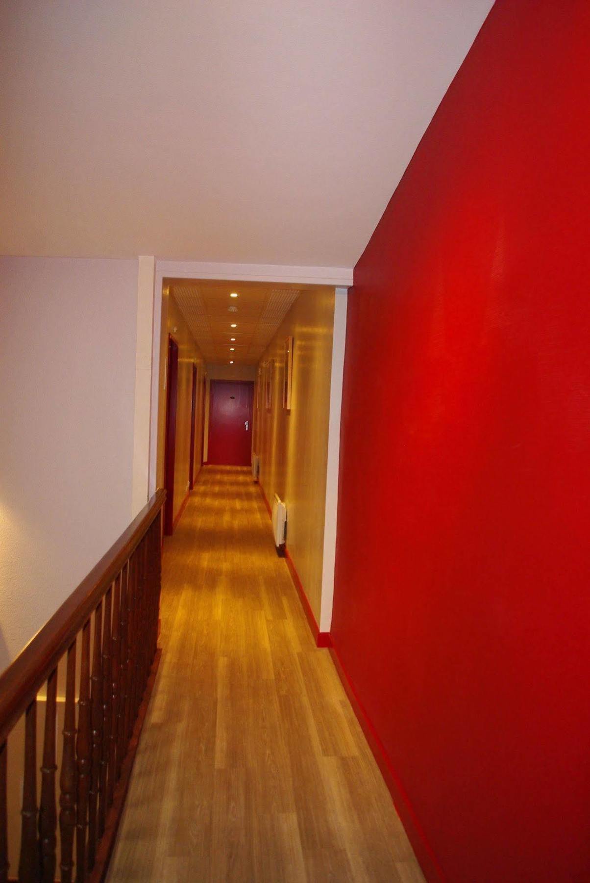 Cit'Hotel Le Commerce Saujon Bagian luar foto